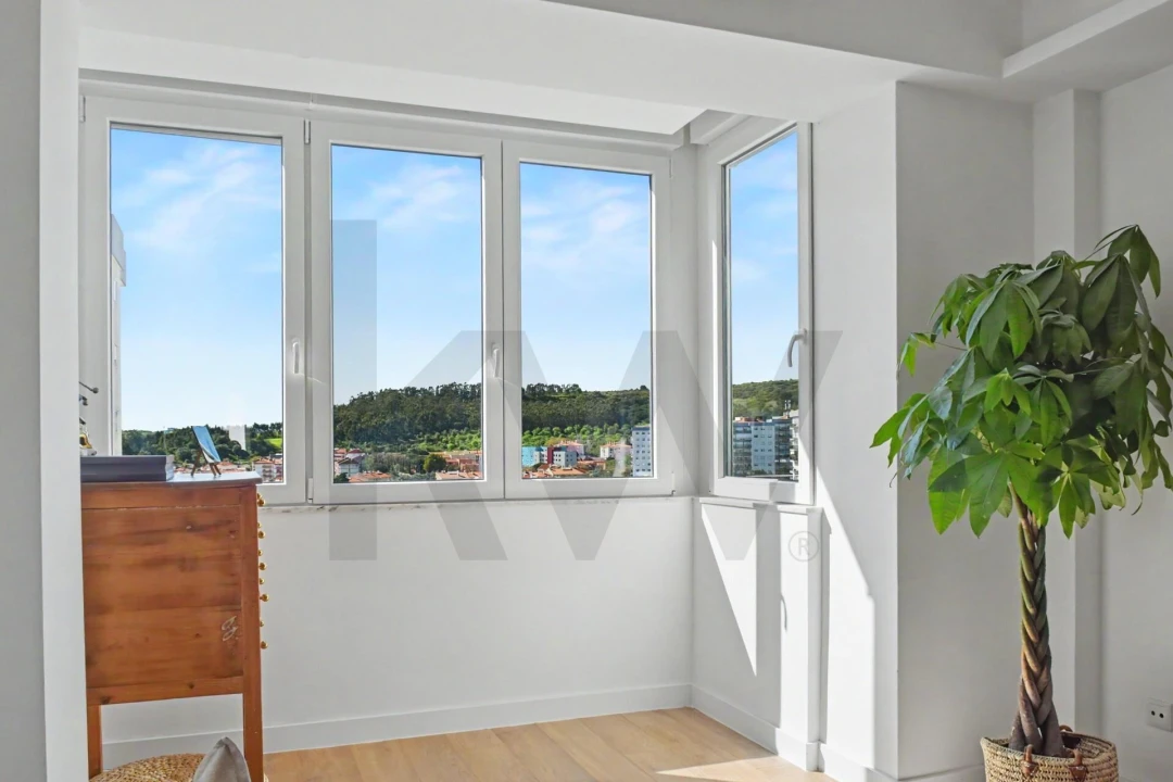 Apartamento T2 para Venda em Carnaxide e Queijas Foto 3