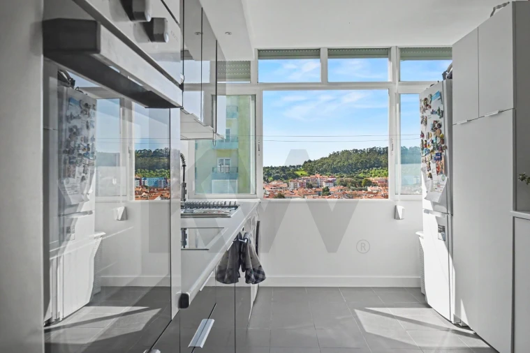 Apartamento T2 para Venda em Carnaxide e Queijas Foto 5