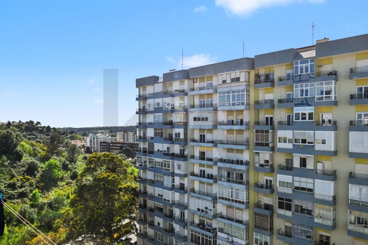 Apartamento T2 para Venda em Carnaxide e Queijas Foto 20