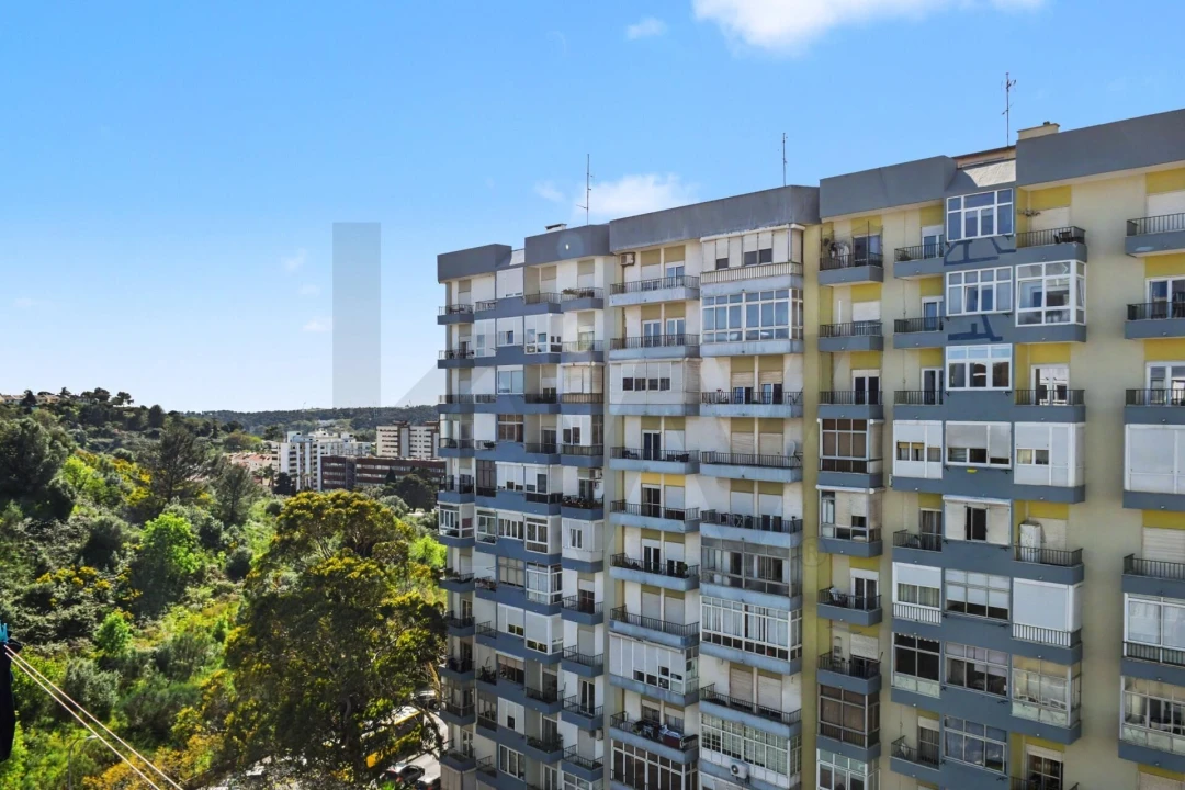 Apartamento T2 para Venda em Carnaxide e Queijas Foto 20