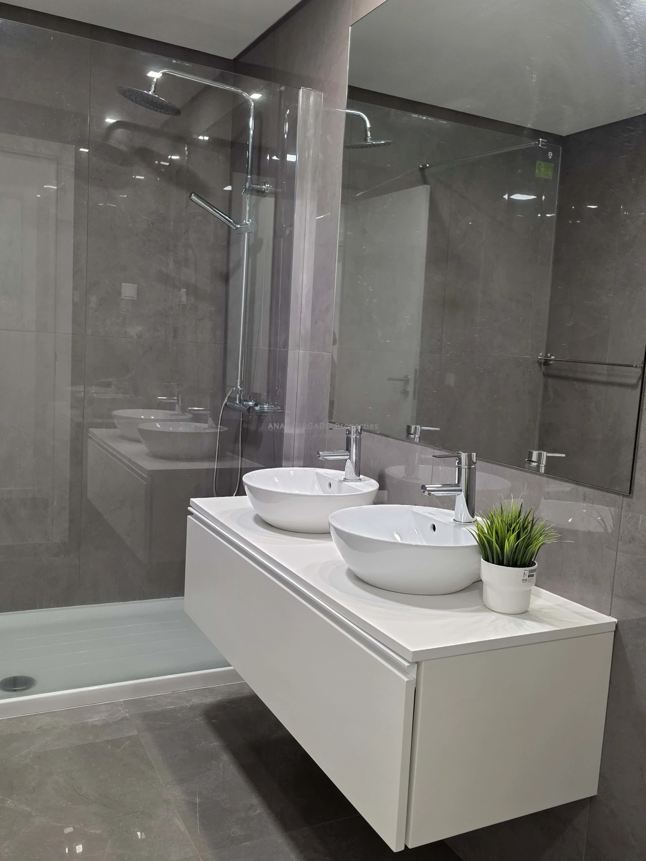 Apartamento T3 para Arrendamento em Águas Livres Foto 20