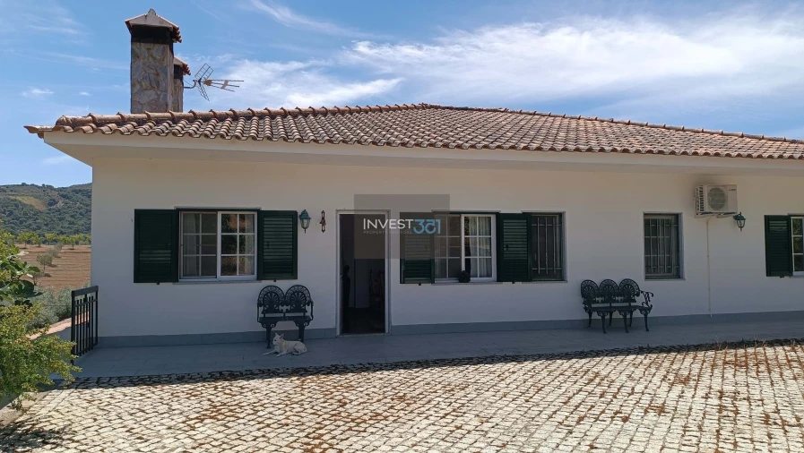 Moradia T3 para Venda em Morais Foto 2