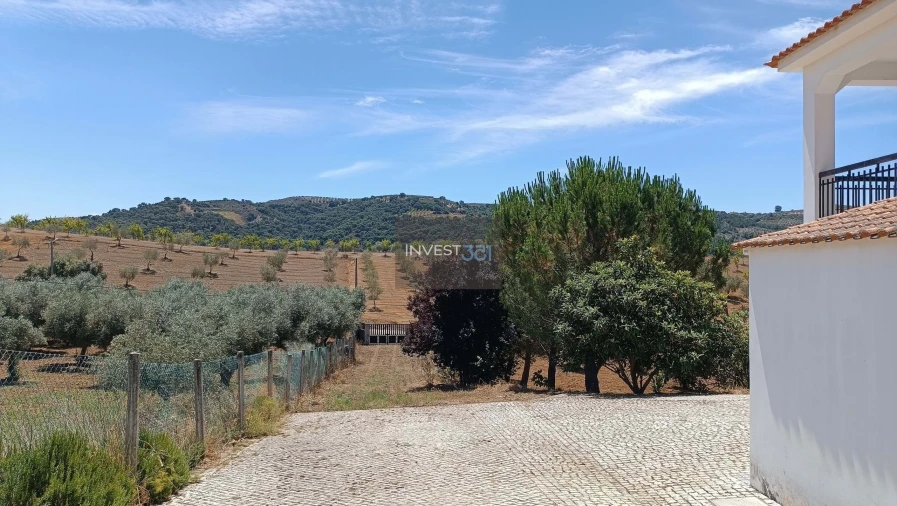 Moradia T3 para Venda em Morais Foto 16