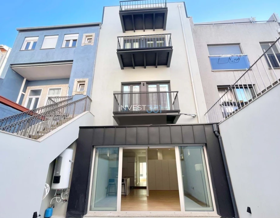 Apartamento T2 para Venda em Paranhos Foto 36