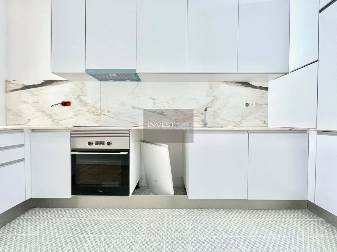 Apartamento T2 para Venda em Paranhos Foto 4