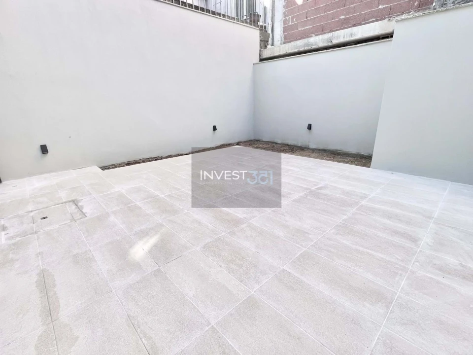 Apartamento T2 para Venda em Paranhos Foto 35