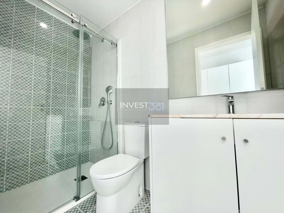 Apartamento T2 para Venda em Paranhos Foto 20