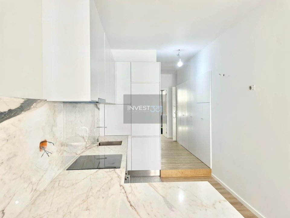 Apartamento T2 para Venda em Paranhos Foto 3