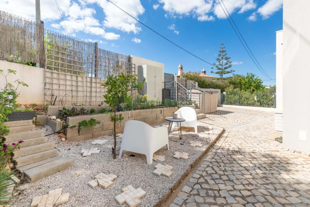 Moradia T3 para Venda em Almancil Foto 79