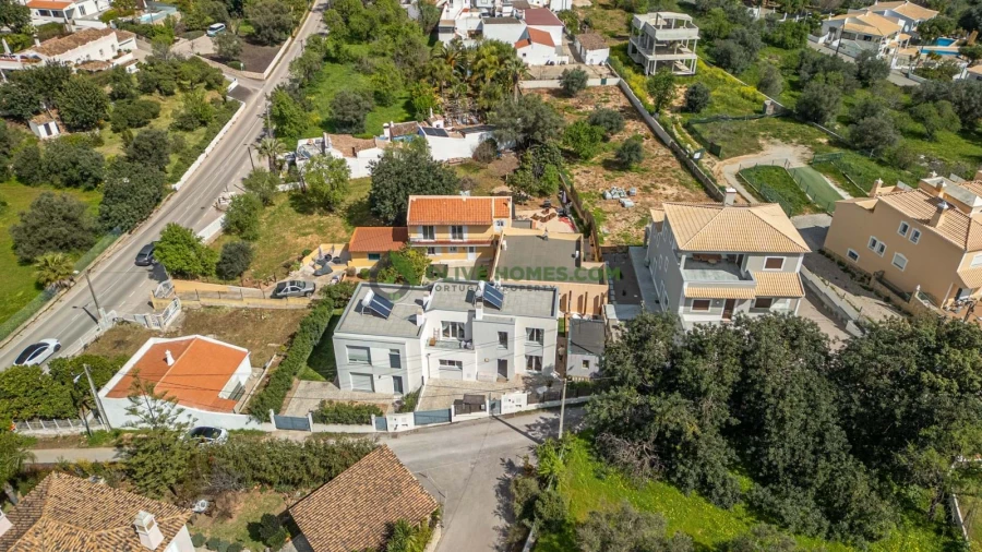 Moradia T3 para Venda em Almancil Foto 97