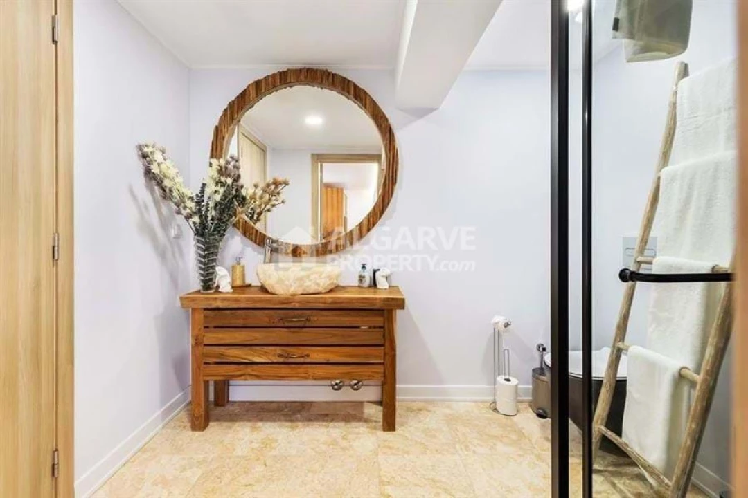 Moradia T6 para Venda em Almancil Foto 18