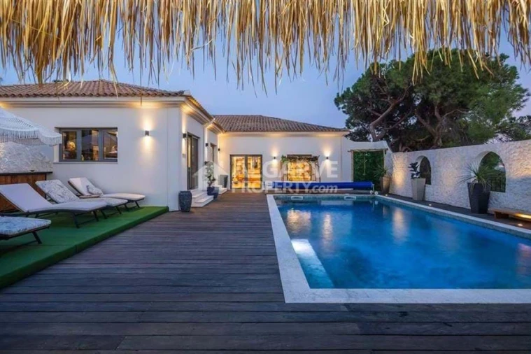 Moradia T6 para Venda em Almancil Foto 10