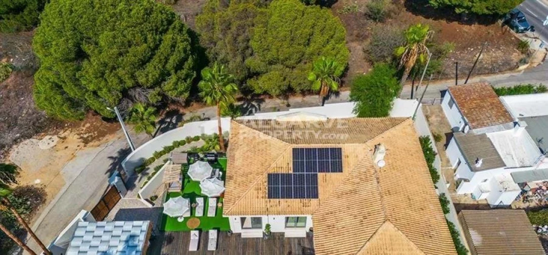 Moradia T6 para Venda em Almancil Foto 42