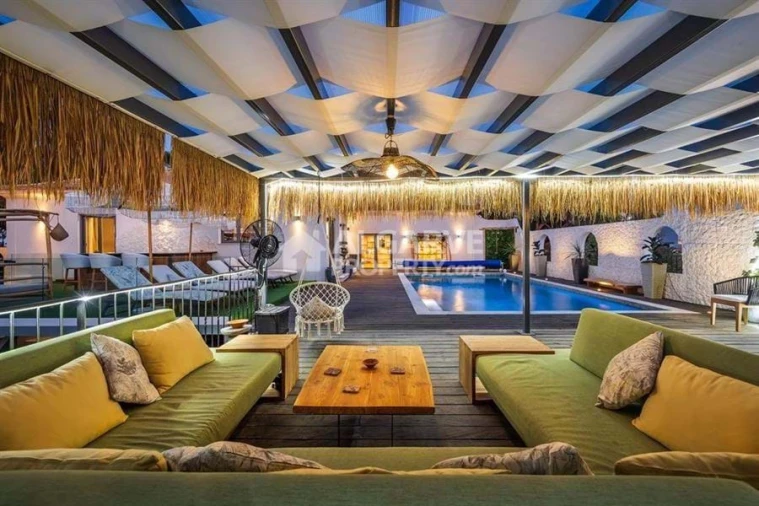 Moradia T6 para Venda em Almancil Foto 36