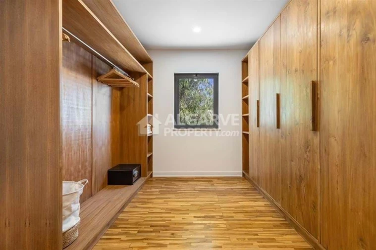 Moradia T6 para Venda em Almancil Foto 47