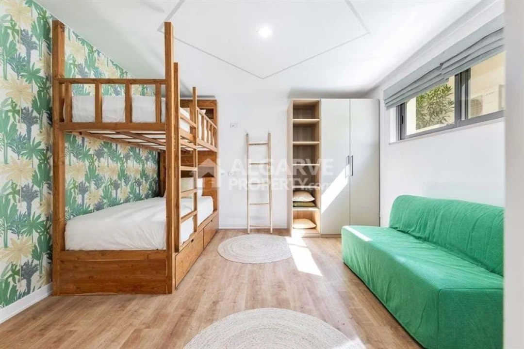 Moradia T6 para Venda em Almancil Foto 23