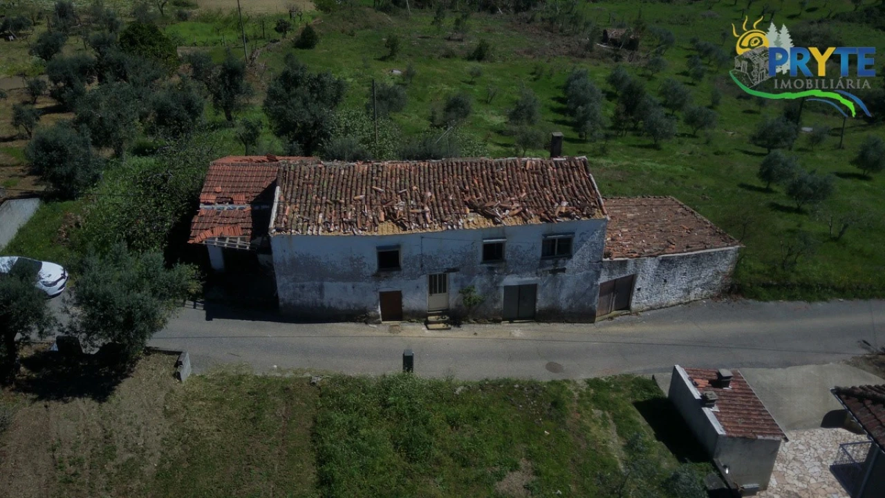 Moradia T3 para Venda em Sertã Foto 3