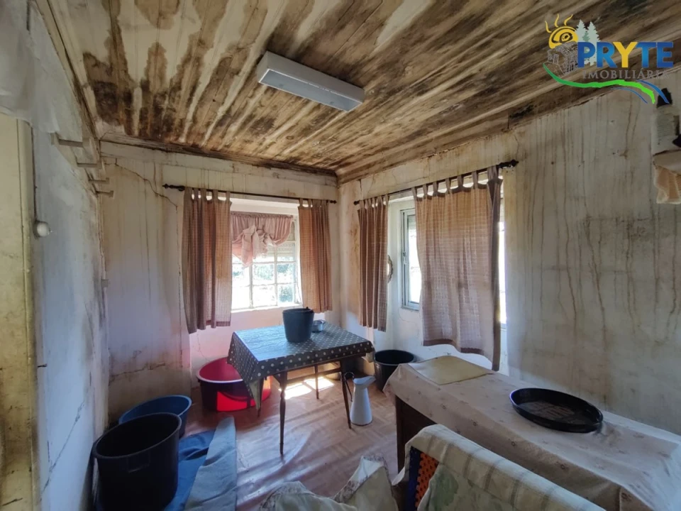 Moradia T3 para Venda em Sertã Foto 11