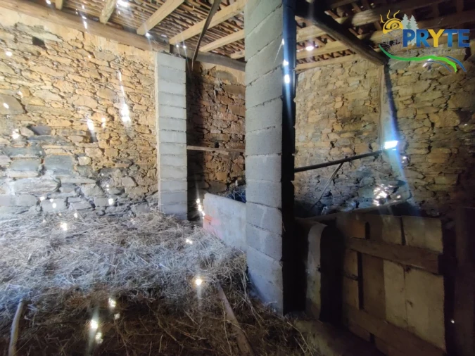 Moradia T3 para Venda em Sertã Foto 24