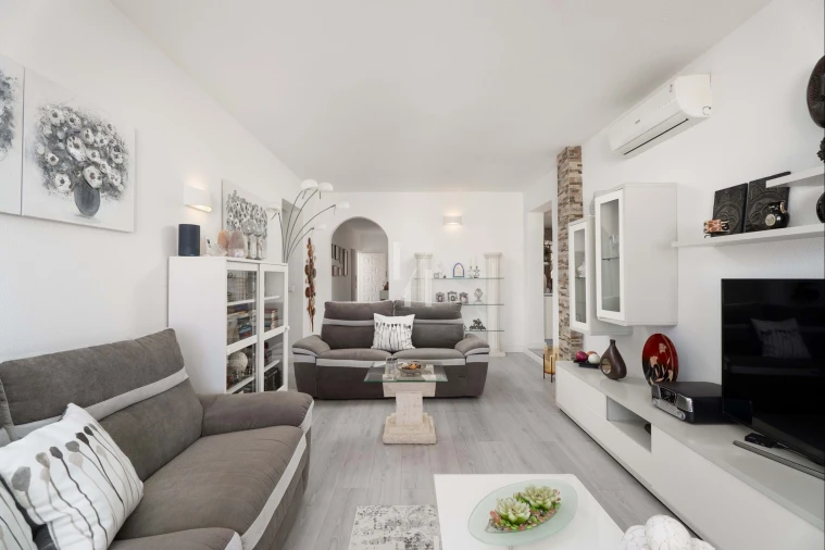 Apartamento T2 para Venda em Albufeira e Olhos de Água Foto 3