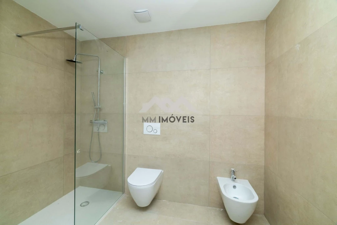 Apartamento T3 para Venda em Lordelo Foto 29