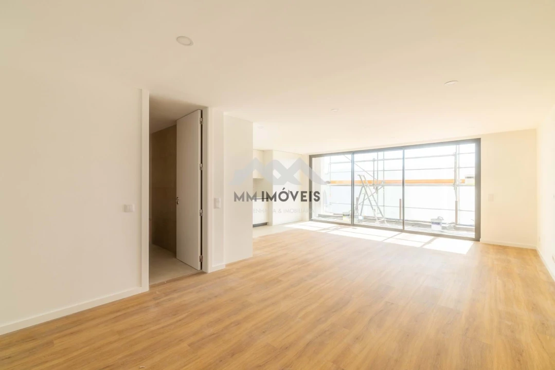 Apartamento T3 para Venda em Lordelo Foto 4