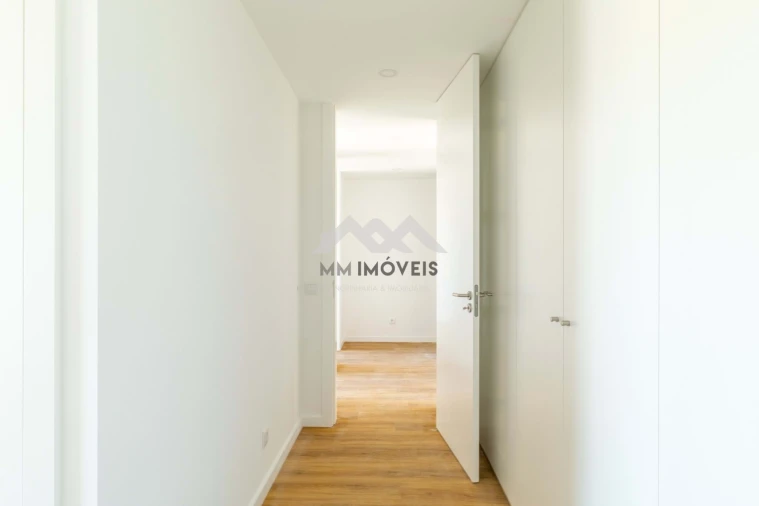 Apartamento T3 para Venda em Lordelo Foto 15