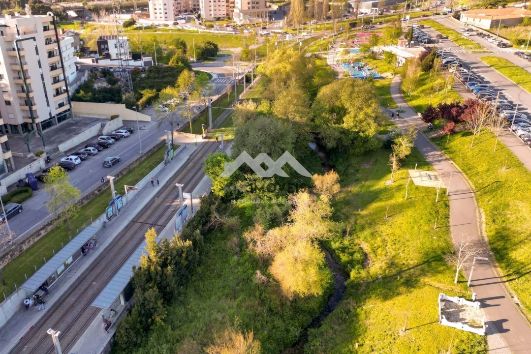 Apartamento T2 para Venda em Rio Tinto Foto 25