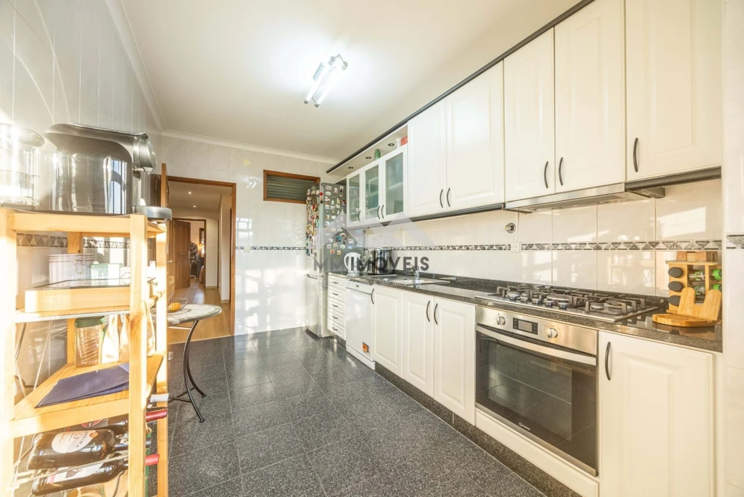 Apartamento T2 para Venda em Rio Tinto Foto 11