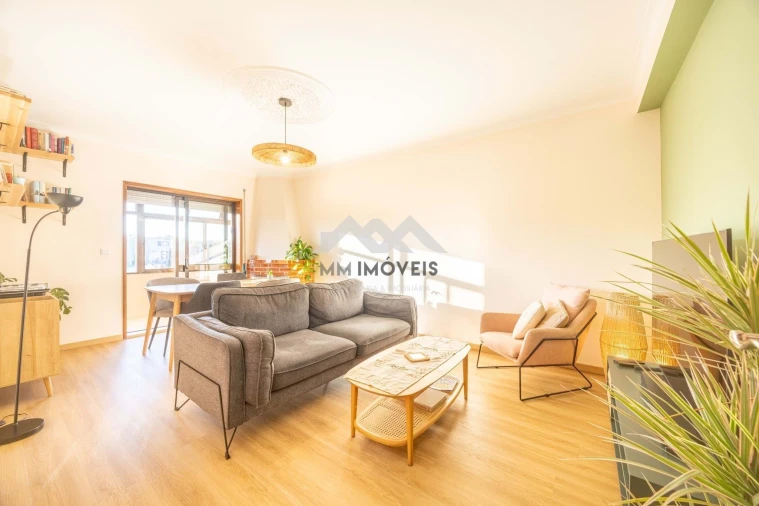 Apartamento T2 para Venda em Rio Tinto Foto 12