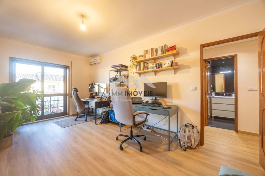 Apartamento T2 para Venda em Rio Tinto Foto 17