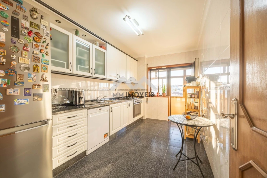 Apartamento T2 para Venda em Rio Tinto Foto 4