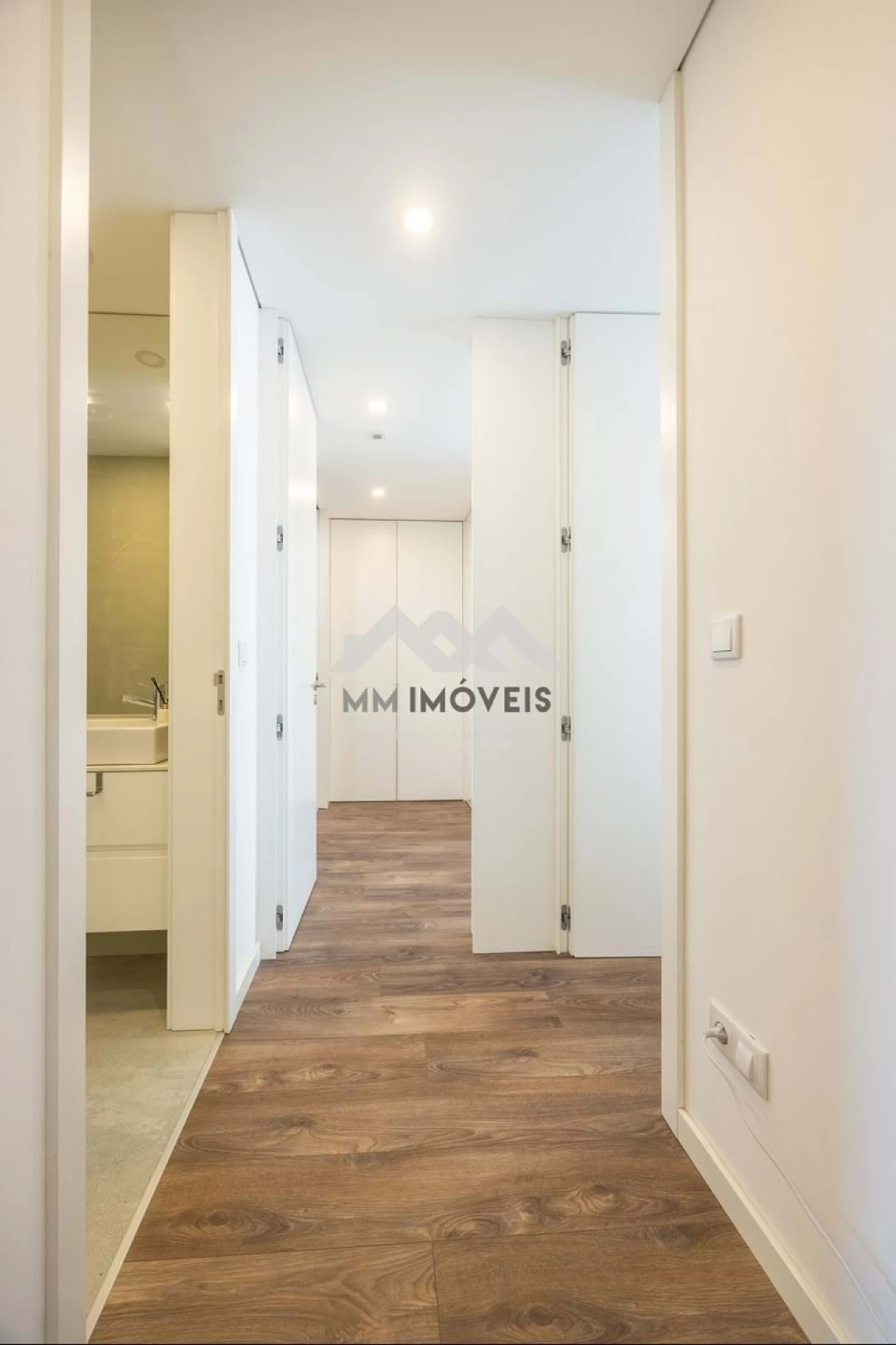 Apartamento T2 para Venda em Moreira Foto 32