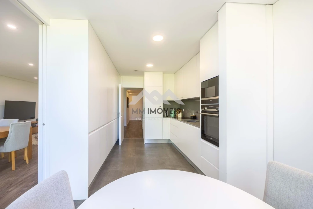 Apartamento T2 para Venda em Moreira Foto 27