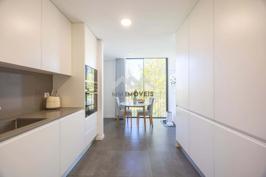 Apartamento T2 para Venda em Moreira Foto 6