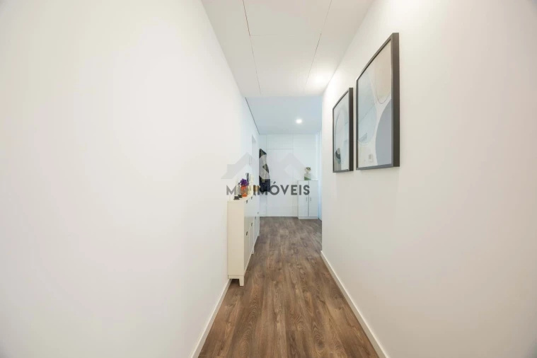 Apartamento T2 para Venda em Moreira Foto 18