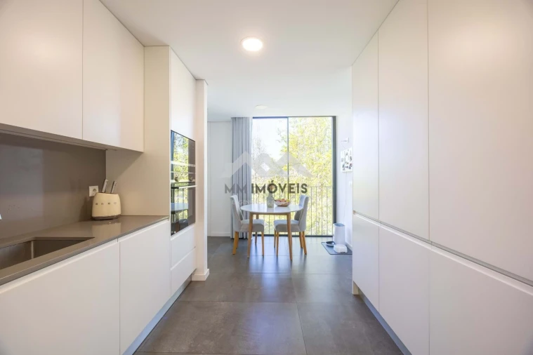 Apartamento T2 para Venda em Moreira Foto 6