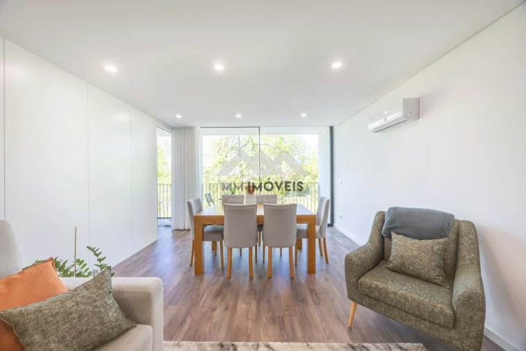 Apartamento T2 para Venda em Moreira Foto 46