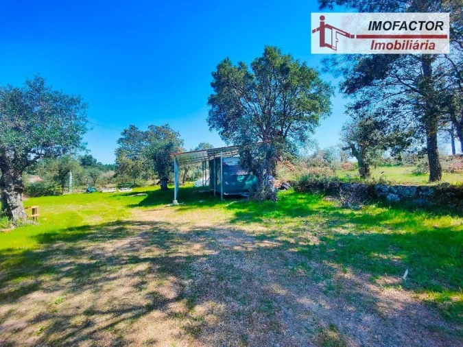 Terreno para Venda em Freixial e Juncal do Campo Foto 8