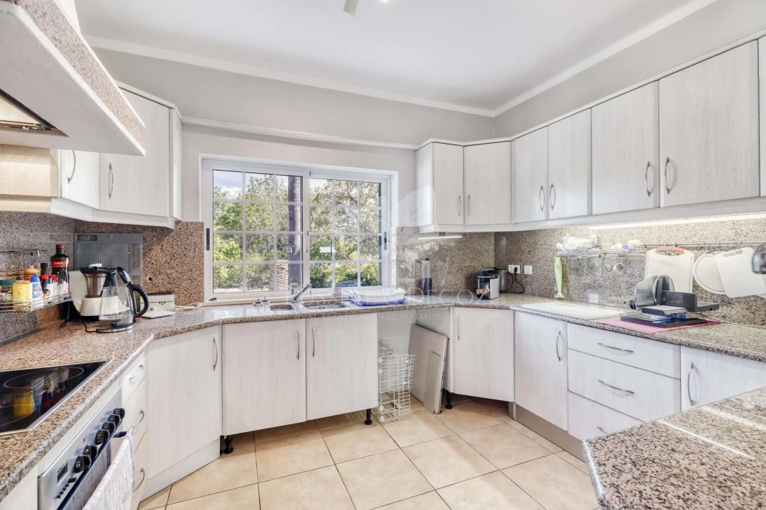 Moradia T3 para Venda em Olhão Foto 11