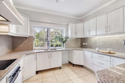 Moradia T4 para Venda em Olhão