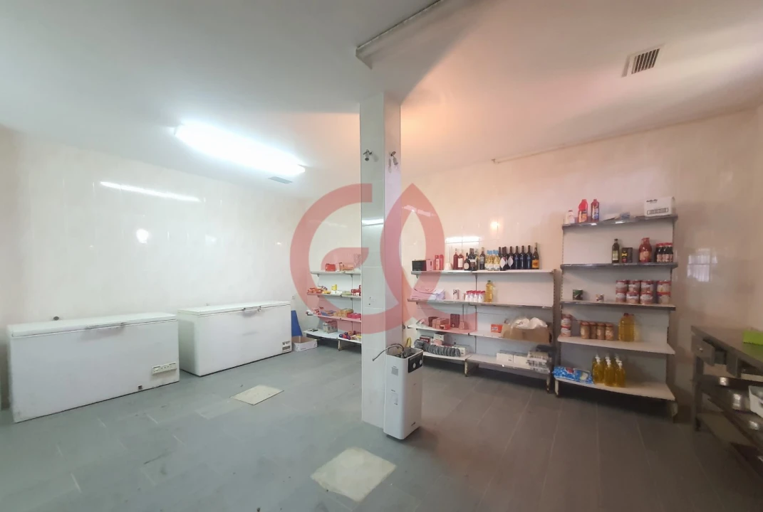 Negócio para Venda em Arcozelo Foto 16