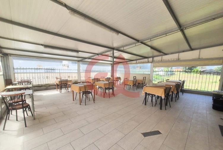 Negócio para Venda em Arcozelo Foto 2