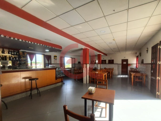 Negócio para Venda em Arcozelo Foto 5