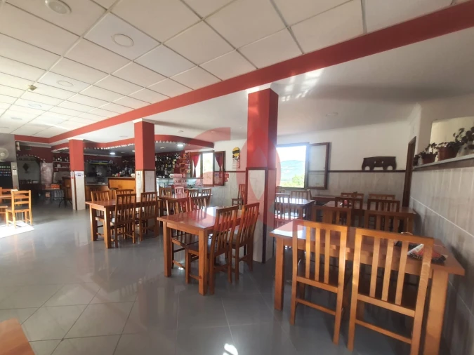 Negócio para Venda em Arcozelo Foto 8