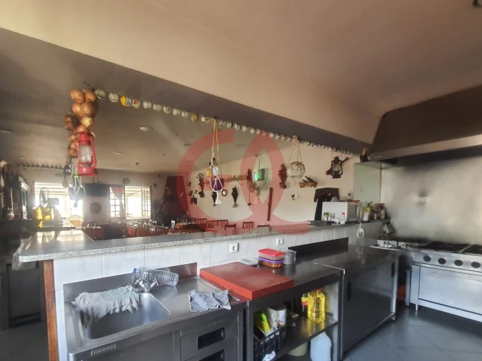 Negócio para Venda em Arcozelo Foto 13