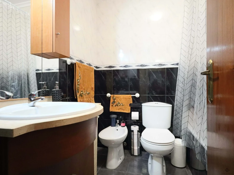 Apartamento T2 para Venda em Rio Meão Foto 12