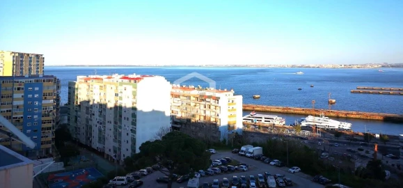 Apartamento T4 para Venda em Almada, Cova da Piedade, Pragal e Cacilhas