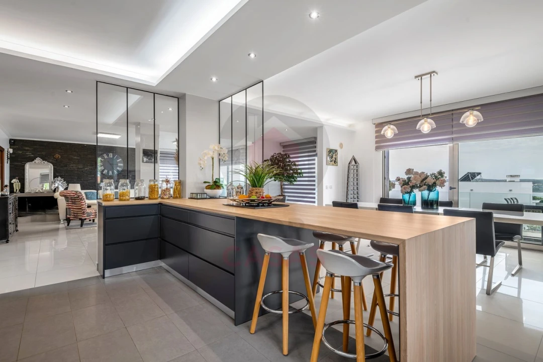 Moradia T5 para Venda em Nadadouro Foto 16