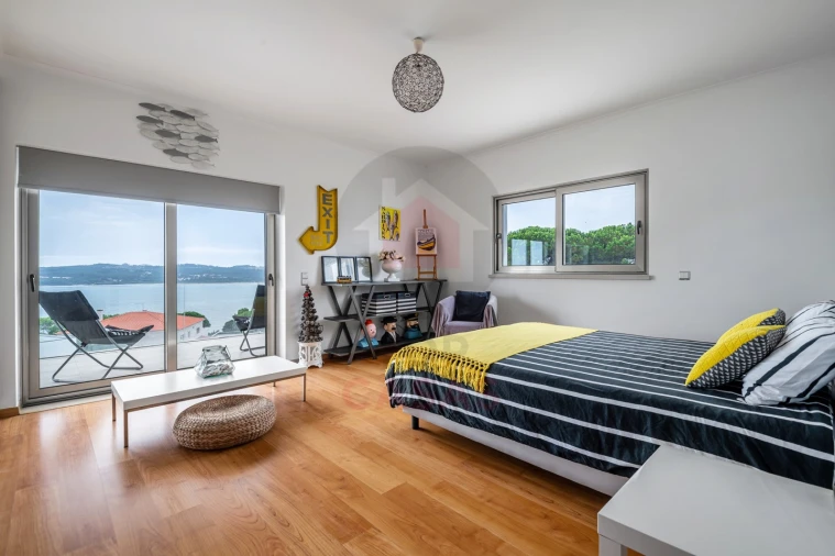 Moradia T5 para Venda em Nadadouro Foto 25